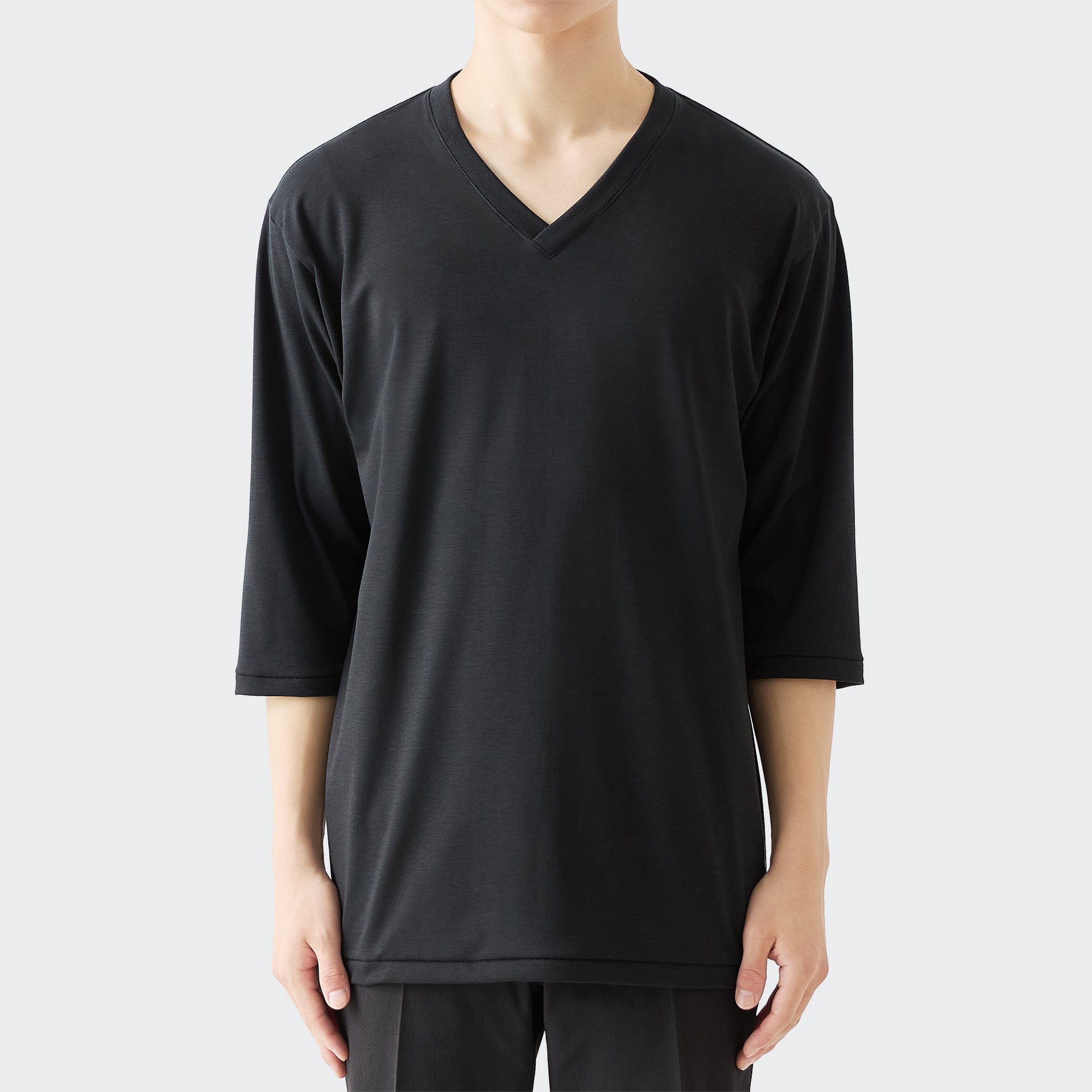 MENS BASIC 3/4 SLEEVE V-NECK T-SHIRT BLACK