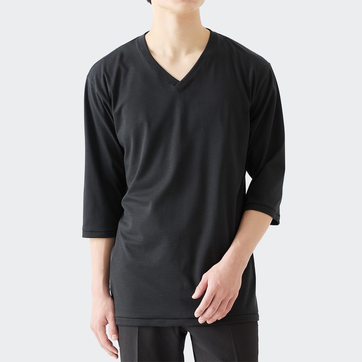 MENS BASIC 3/4 SLEEVE V-NECK T-SHIRT BLACK