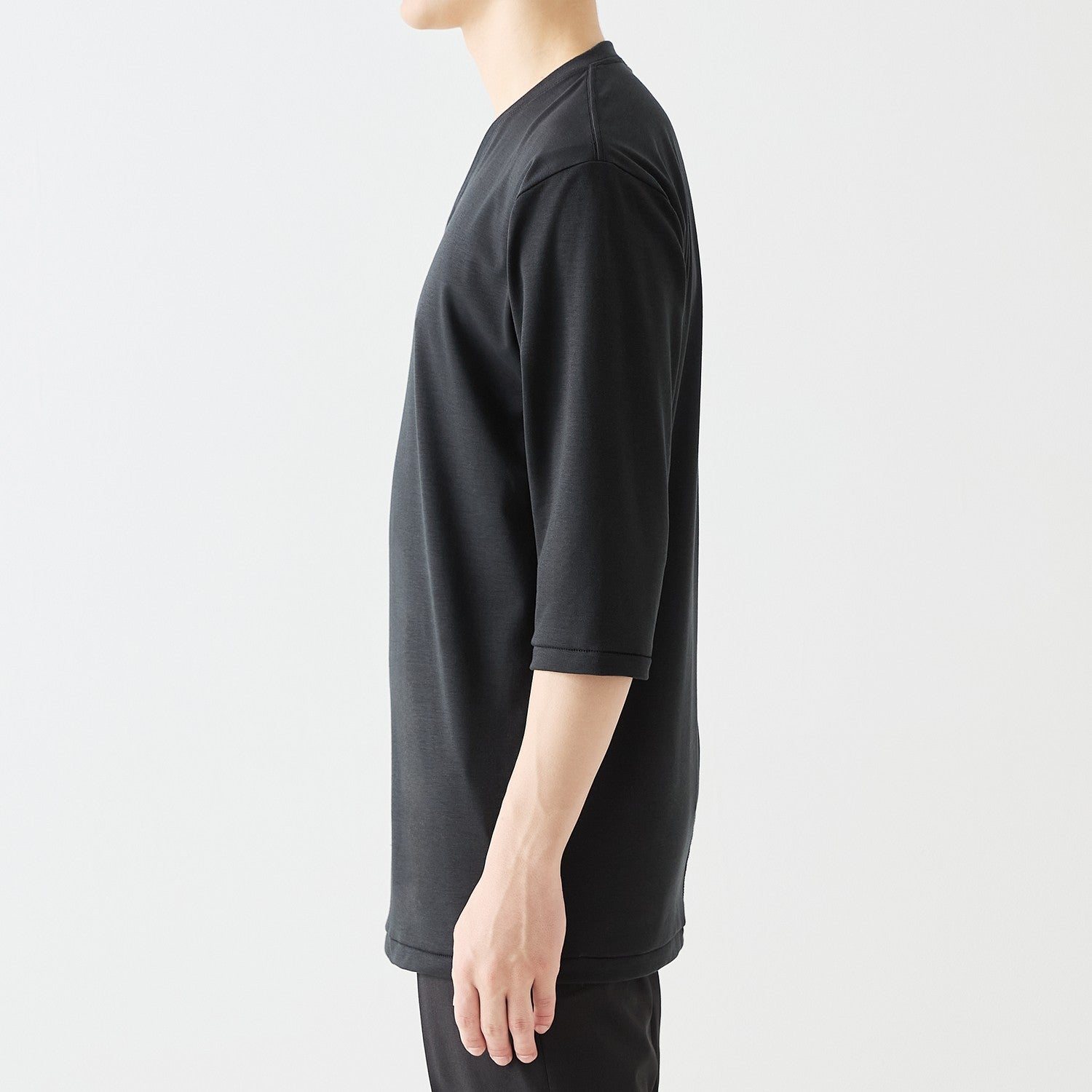MENS BASIC 3/4 SLEEVE V-NECK T-SHIRT BLACK