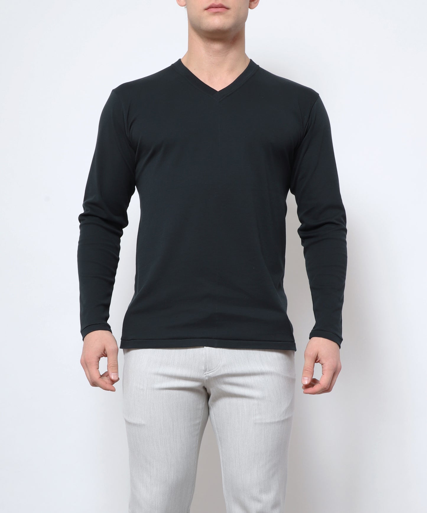 <transcy>EIJI T-SHIRTS V NECK L / S Age long sleeve T-shirt V neck</transcy>